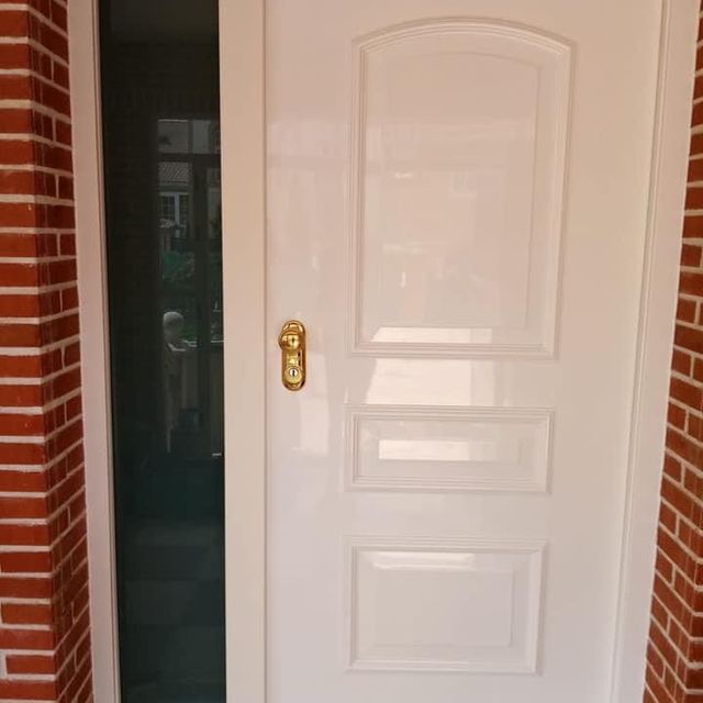 puerta entrada domicilio